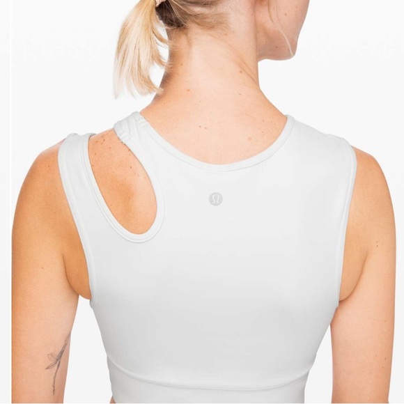 Lululemon Mastered Motion Cropped
Tank - Picture 1 of 5